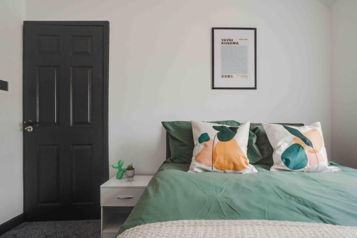 3-Bed Scouse House Near Anfield & Goodison Villa Liverpool Buitenkant foto